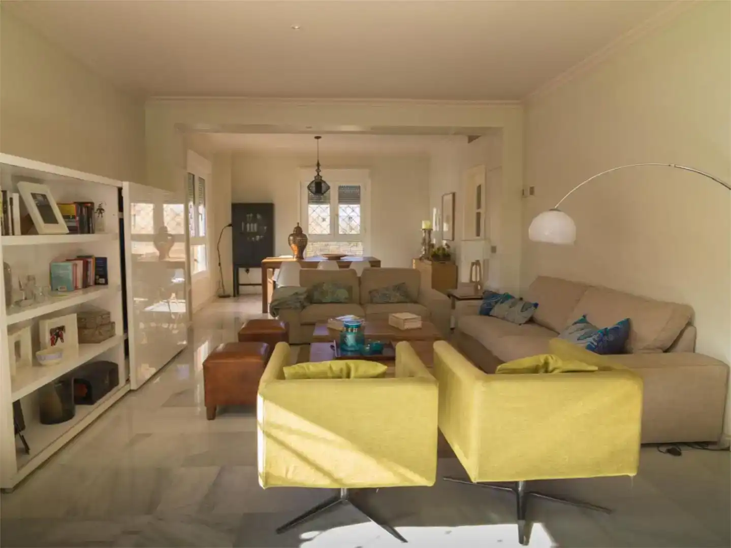 Sala d'estar de Pis en venda en Sur