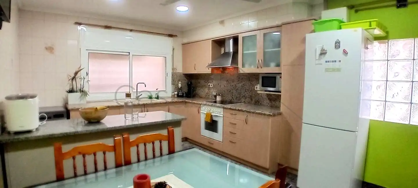 Maison mitoyenne à vendre à Tona, imagen 3