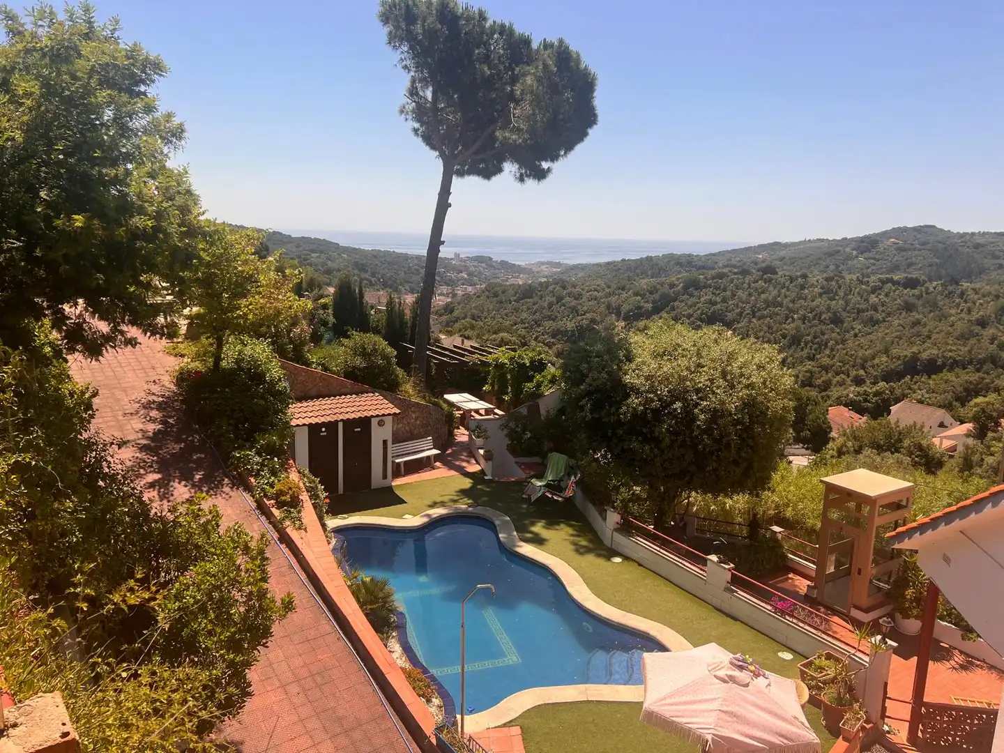 Piscina de Casa o xalet en venda en Arenys de Munt amb Calefacció, Jardí privat i Terrassa