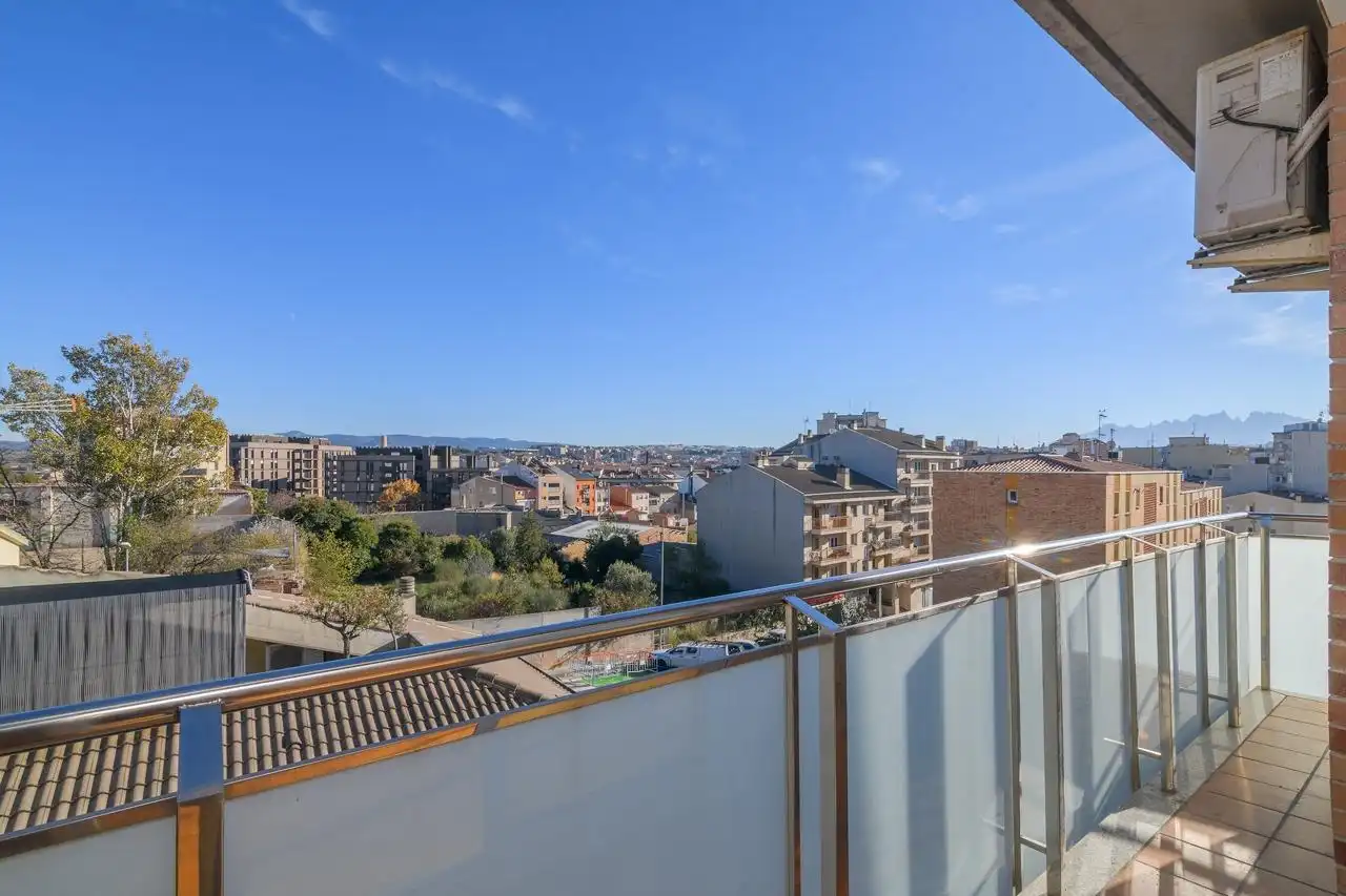 Bedroom of Duplexes for sale in Manresa  with Air Conditioner, Parquet flooring and Terrace