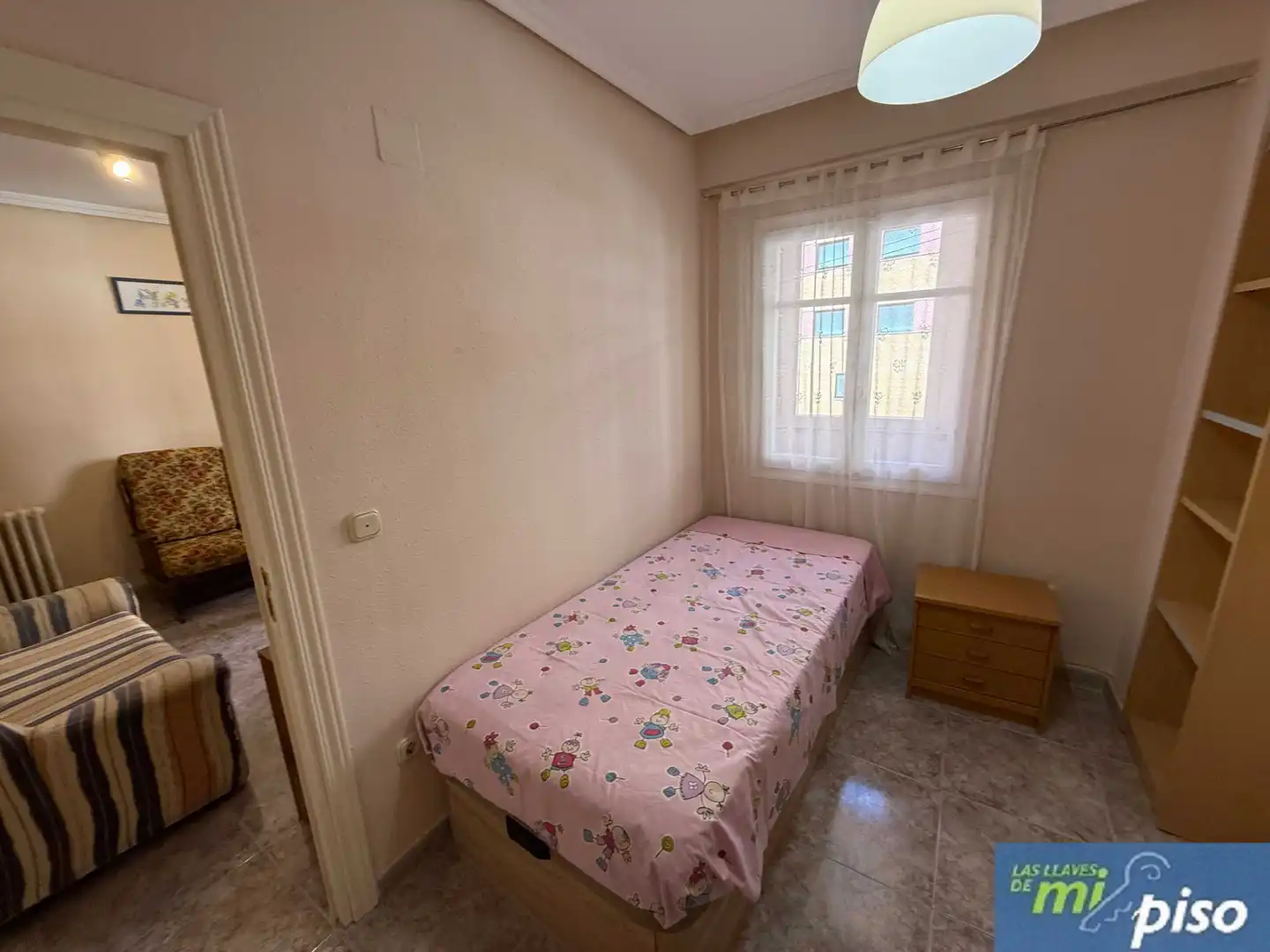 Schlafzimmer von Wohnung zum Verkauf in Valladolid mit Heizung, Terrasse und Möbliert