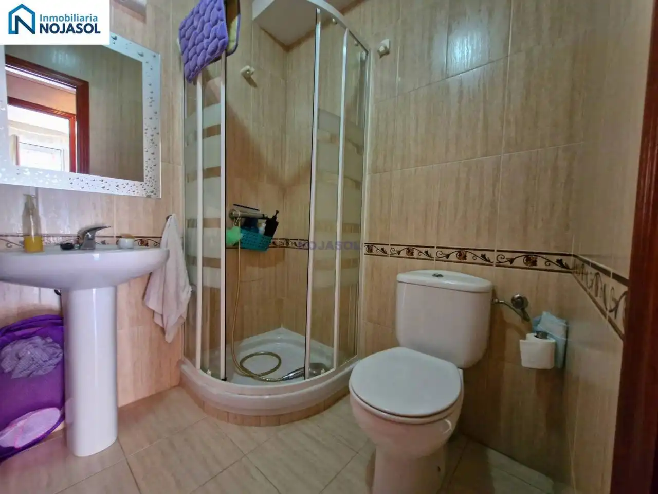 Bany de Apartament en venda en Castro-Urdiales amb Calefacció, Traster i Moblat