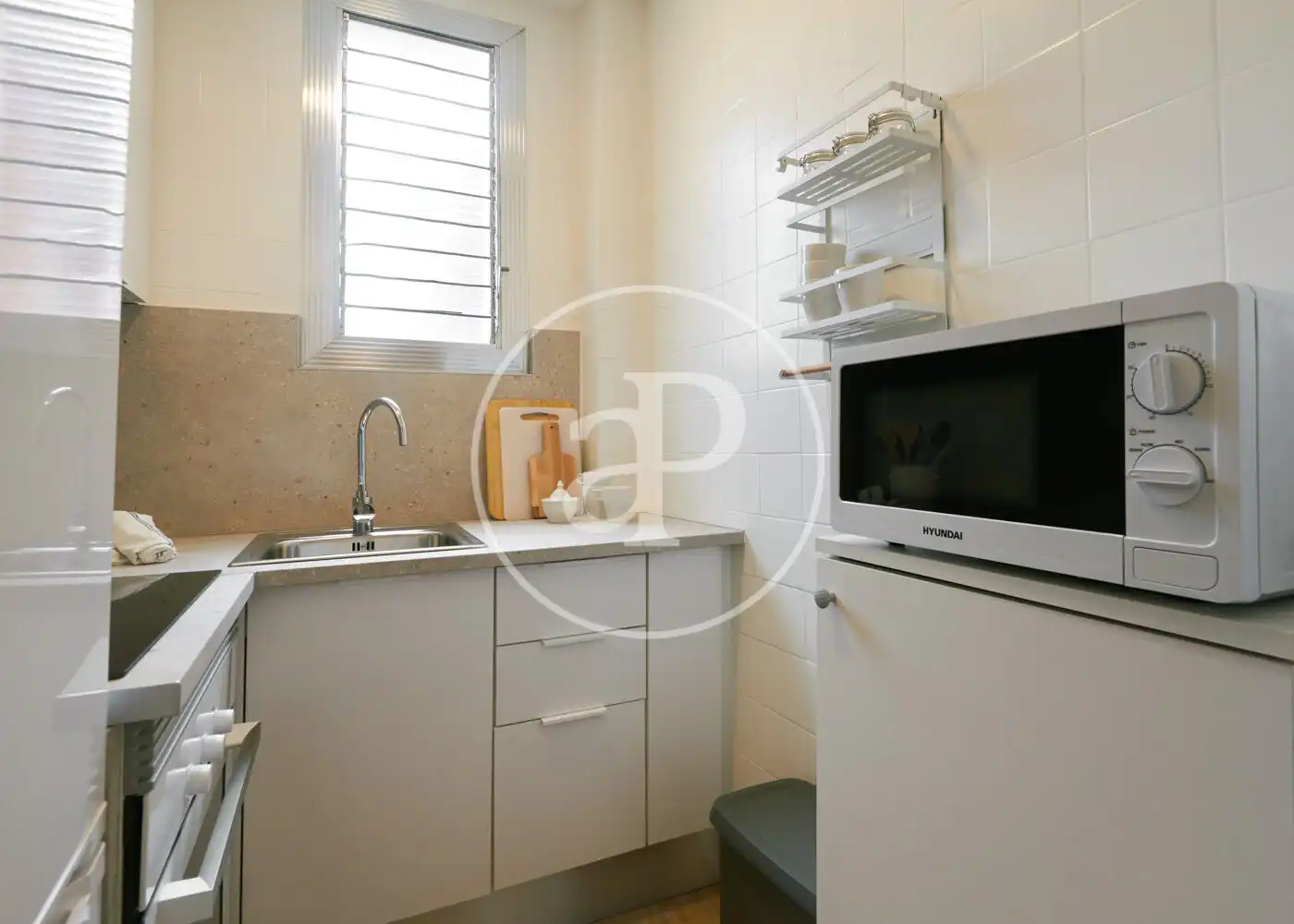 Cocina de Piso en venta en Barcelona con Calefacción, Terraza y Amueblado
