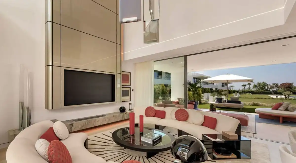 Wohnzimmer von Haus oder Chalet zum Verkauf in Marbella mit Klimaanlage, Privatgarten und Terrasse