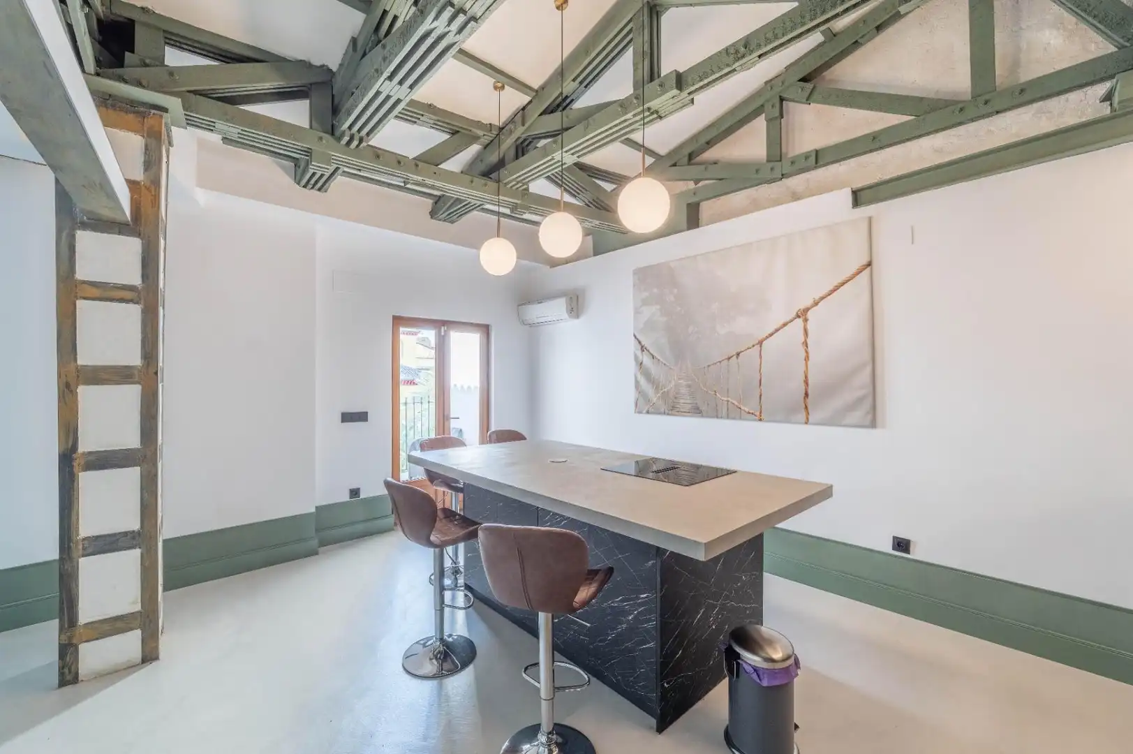 Cuina de Apartament en venda en Granada amb Aire condicionat, Calefacció i Terrassa