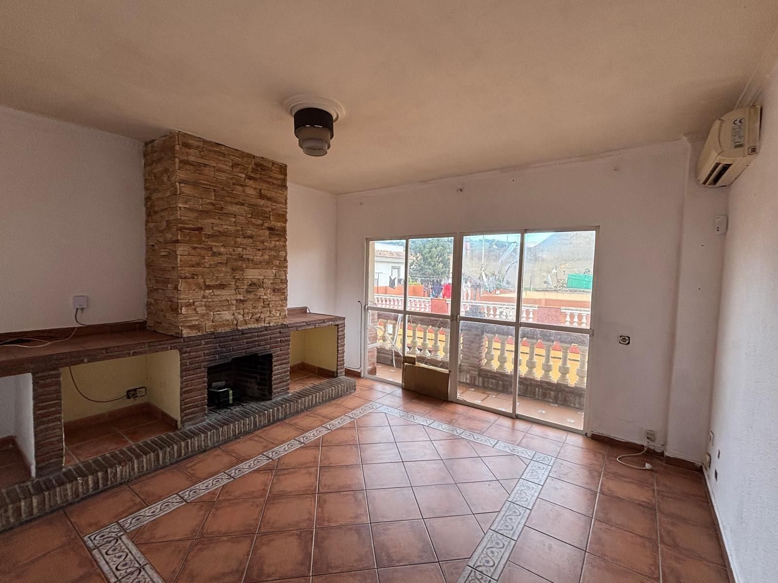Living room of Flat for sale in Los Barrios