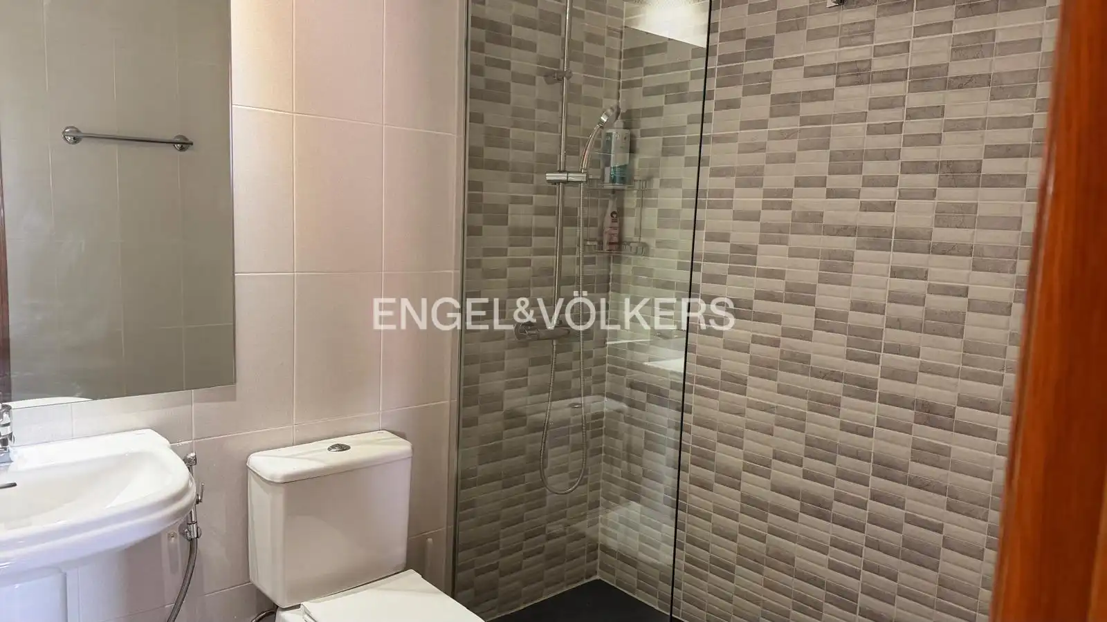 Flat with terrace for sale in Carrer Mare de Déu de Montserrat, imagen 12