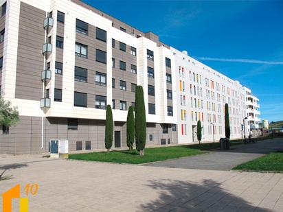 Vista exterior de Apartament en venda en Burgos Capital amb Calefacció, Traster i Balcó