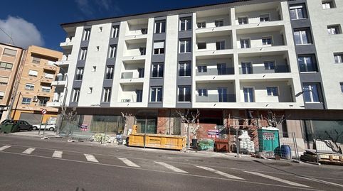 Espectacular piso a estrenar con 2 habitaciones, 2 baños y balcón.
