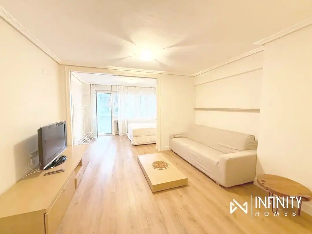 Sala de estar de Piso en venta en Bilbao  con Calefacción, Terraza y Balcón