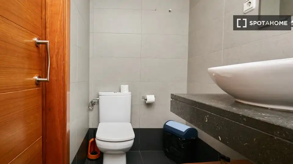 Room in Universidad - Malasaña