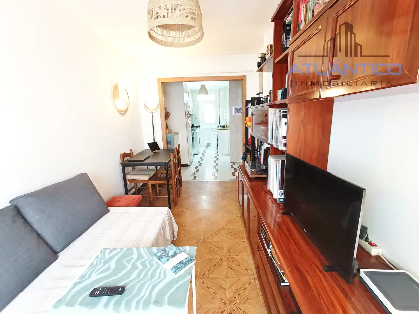Habitación de Apartamento en venta en A Coruña Capital  con Amueblado, Horno y Lavadora