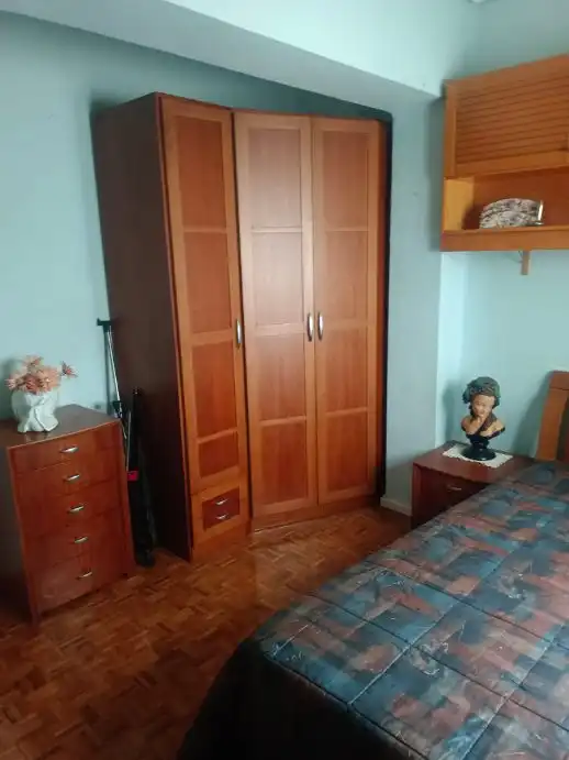Habitación de Piso de alquiler en  Pamplona / Iruña con Calefacción, Parquet y Amueblado