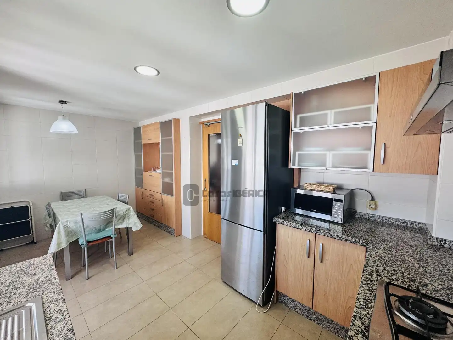 Cocina de Piso de alquiler en Valencia con Aire acondicionado, Calefacción y Amueblado
