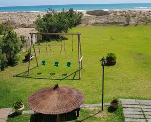 Single-family semi-detached to rent in Oliva Playa