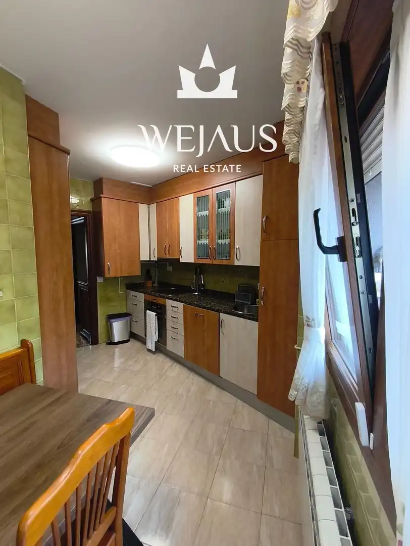 Cocina de Piso de alquiler en El Astillero   con Calefacción, Amueblado y Alarma