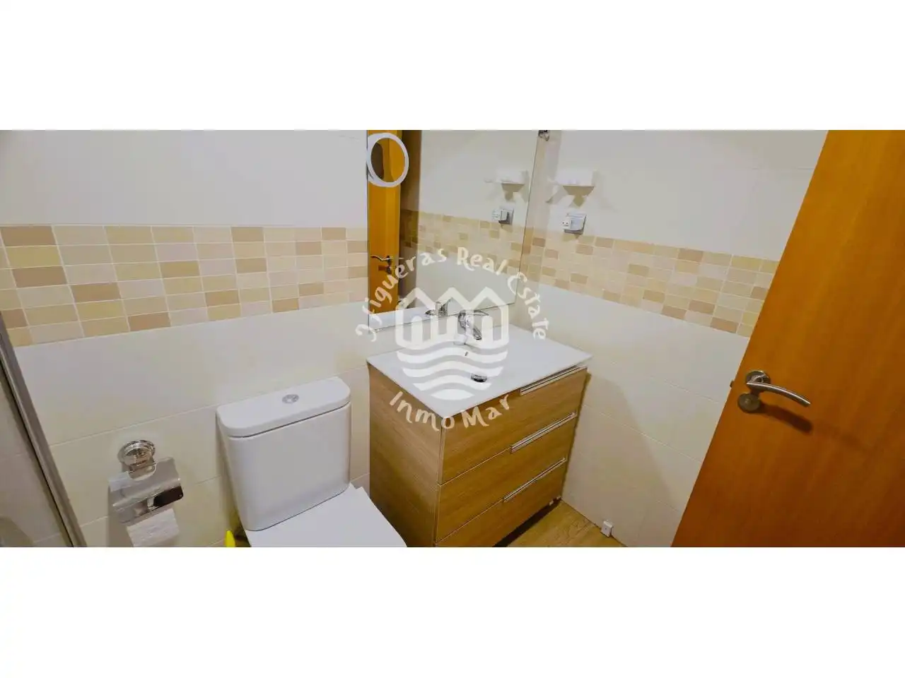 Bathroom of Flat for sale in Vila-seca  with Air Conditioner, Heating and Parquet flooring