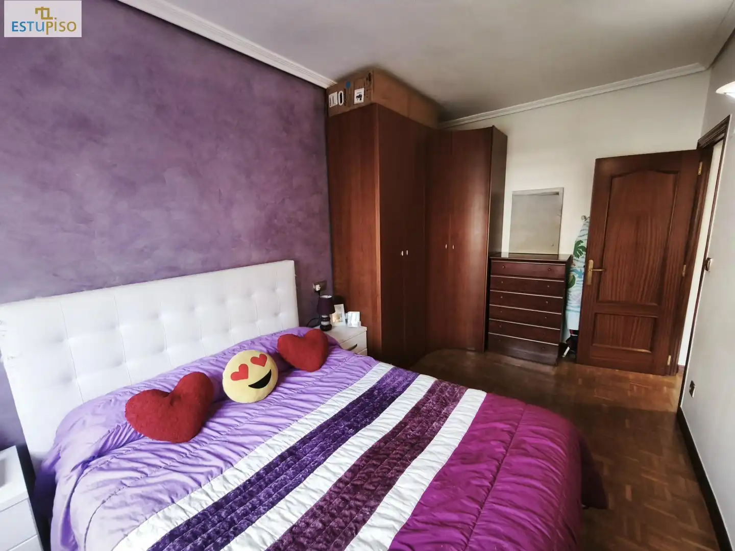 Dormitori de Pis en venda en Vitoria - Gasteiz amb Calefacció, Parquet i Terrassa