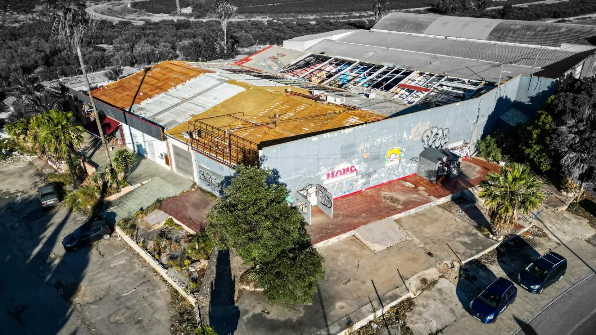 Außenansicht von Fabrikhallen zum Verkauf in Murcia