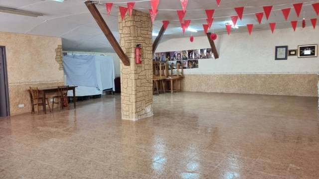 Local comercial en Venta en Algueña