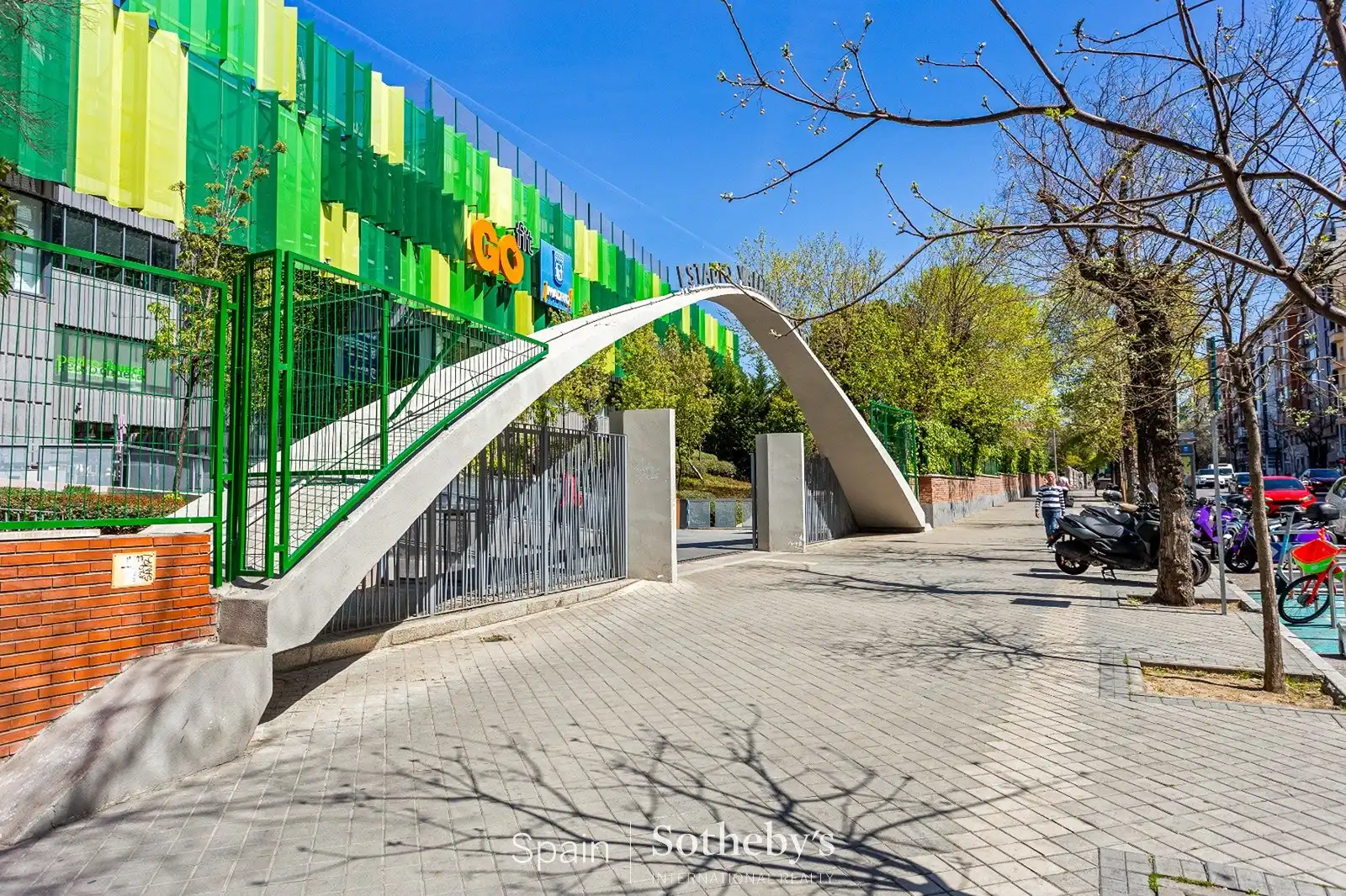 Exterior view of Apartments for sale in Madrid  with Air Conditioner and Heating