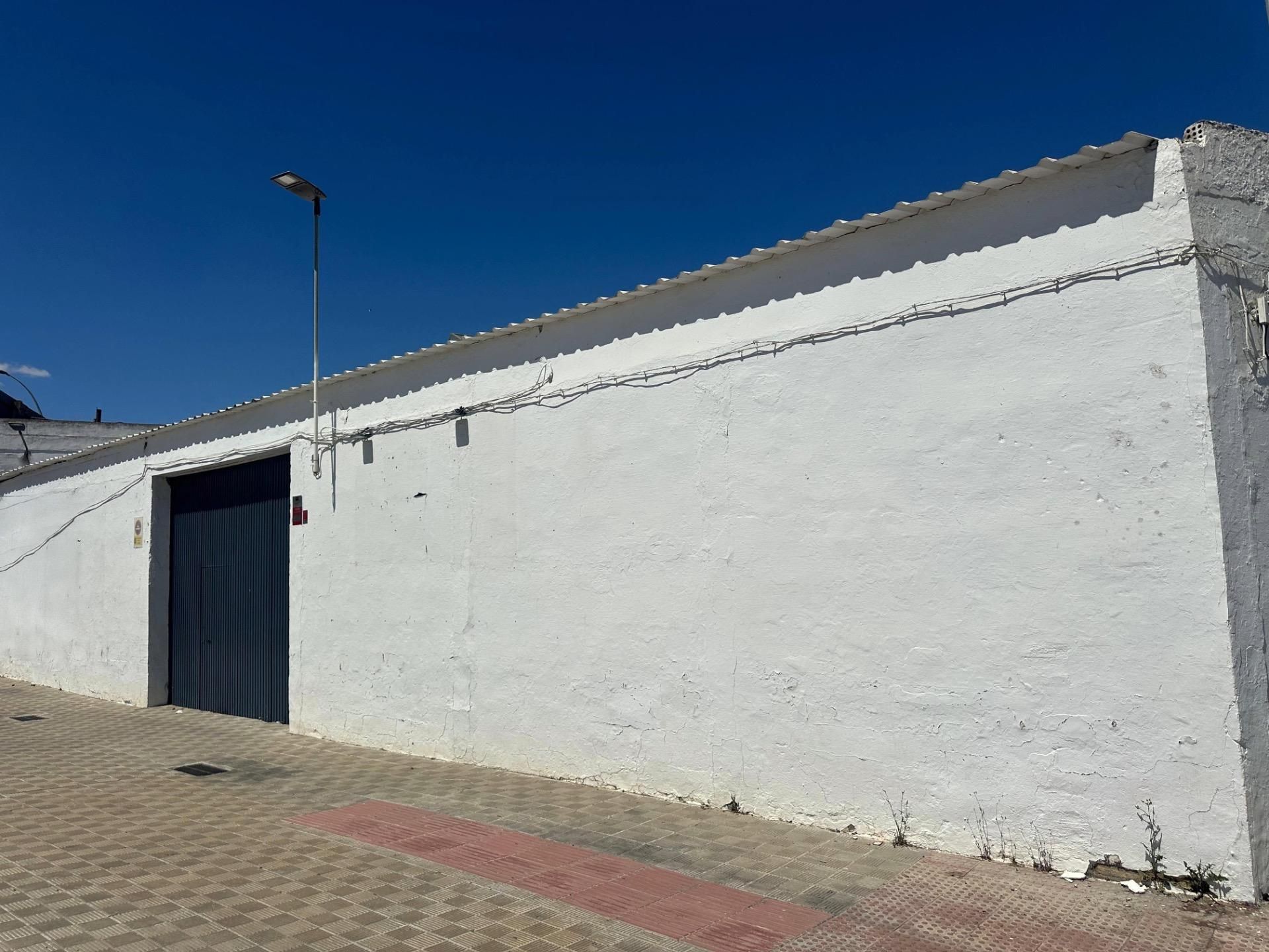 Nau industrial en venda a Salesianos