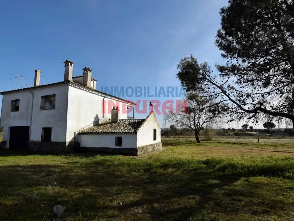 Finca rústica en venta en Calzada de Oropesa