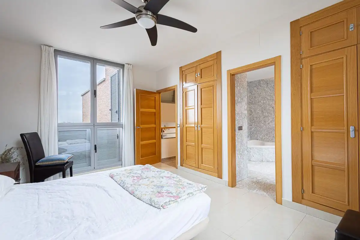 Chalet con terraza en venta en Calle Begonia, imagen 17