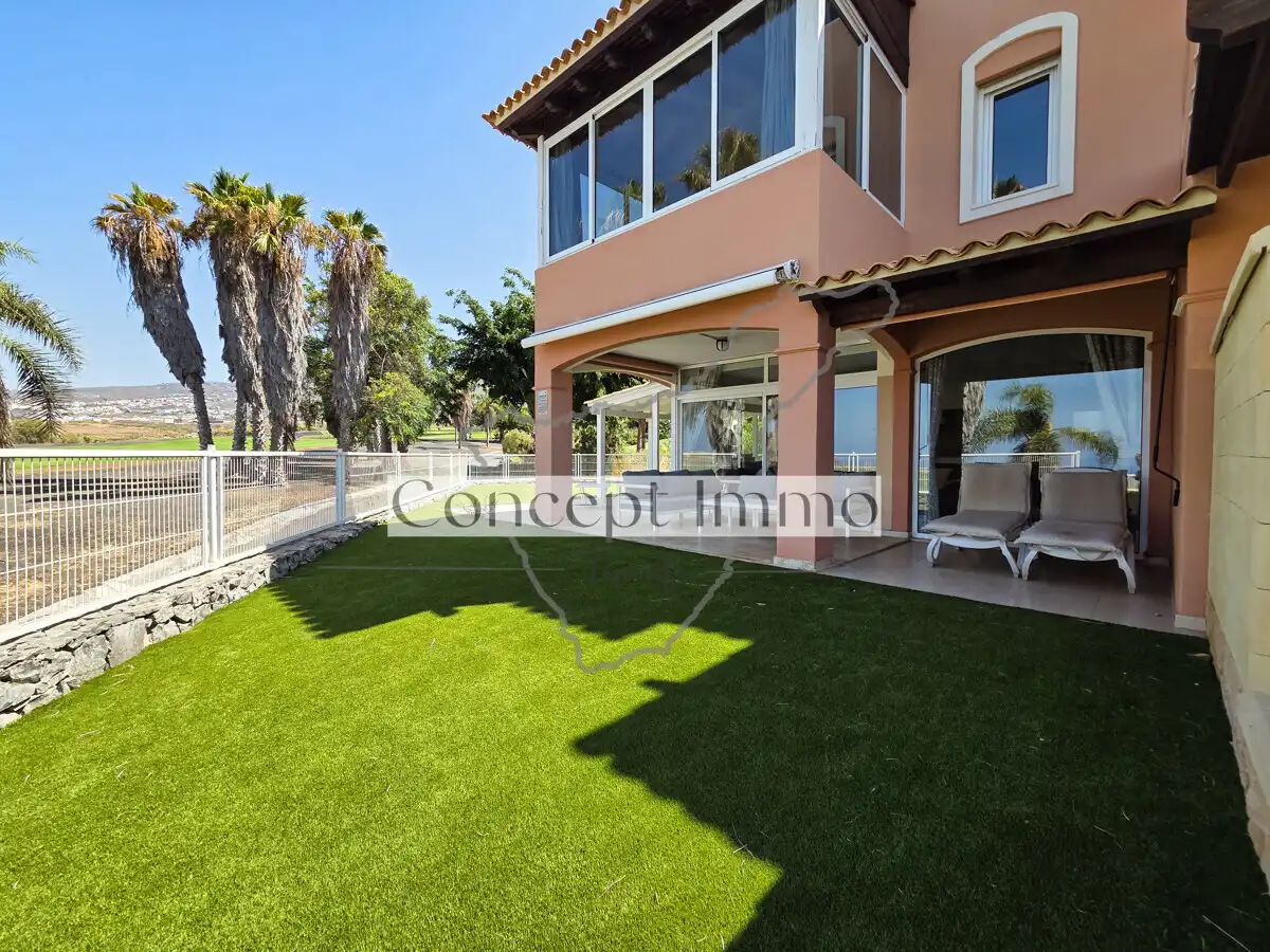 Detached homes for sale in Calle Tajore, Playa de Fañabé