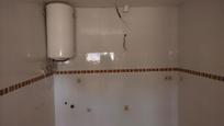 Bathroom of Flat for sale in Socuéllamos