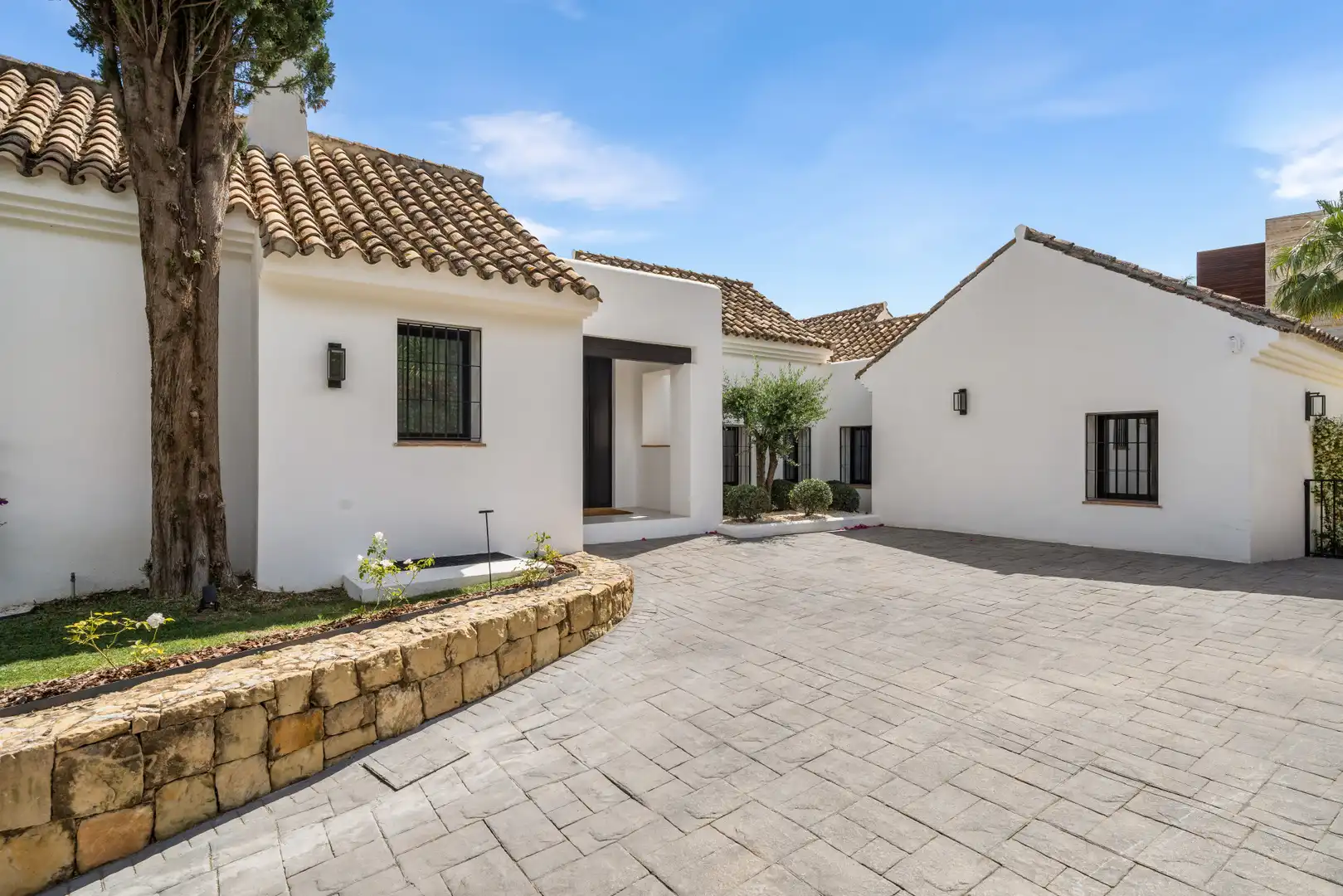 Vista exterior de Casa o chalet en venta en Milla de Oro