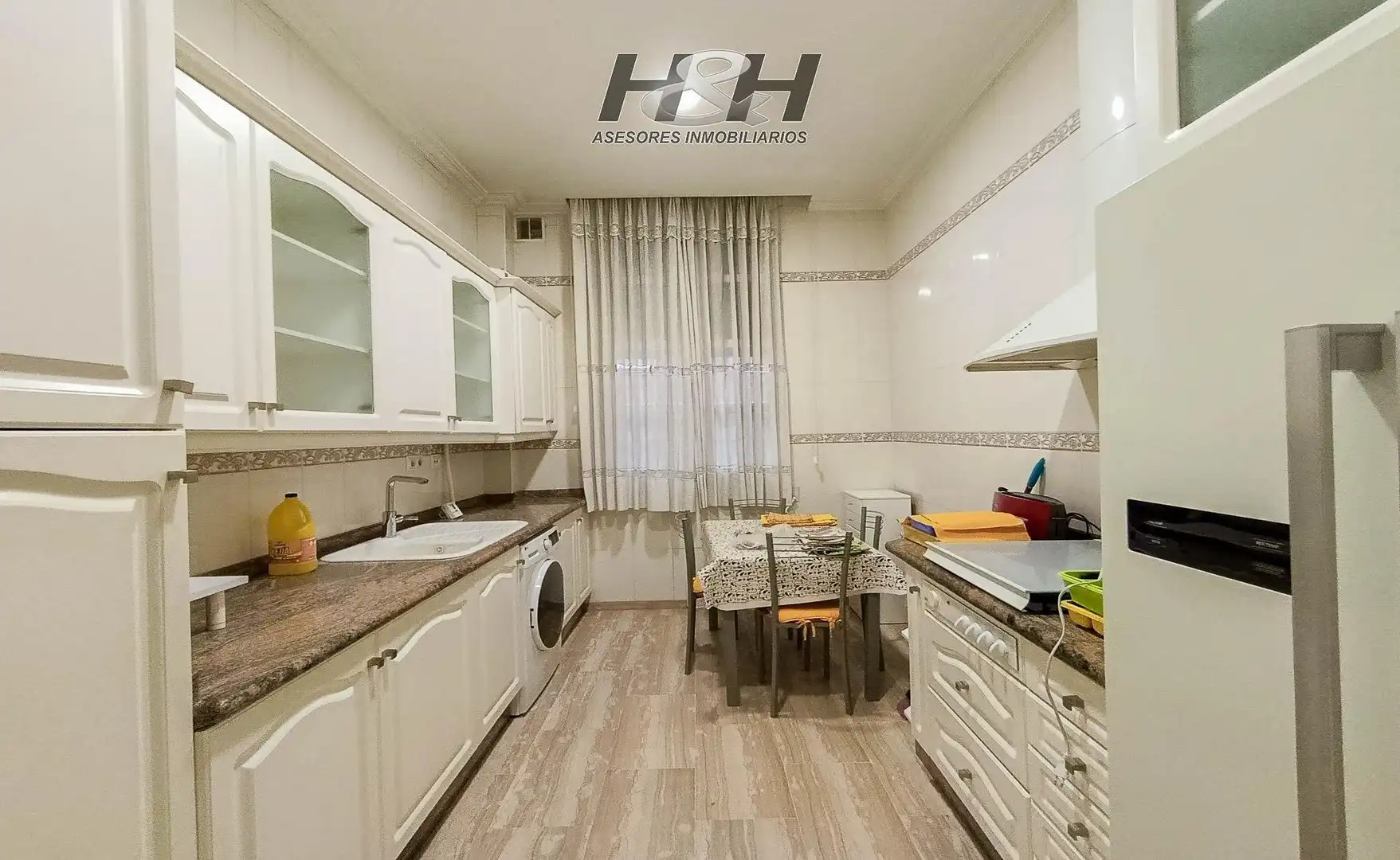 Cocina de Casa o chalet en venta en Burjassot con Aire acondicionado, Calefacción y Trastero