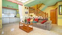 Living room of Single-family semi-detached for sale in Guardamar del Segura  with Air Conditioner, Terrace and Balcony