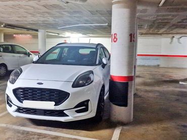 Parcheggio in vendita a Plaza Louis Braille