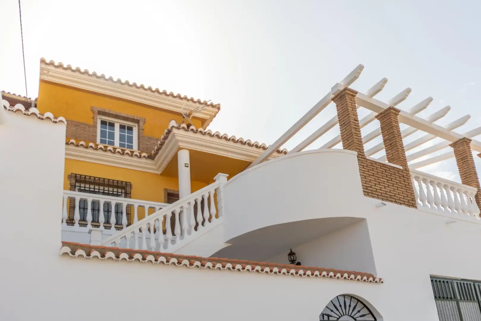 Exterior view of Houses for sale in Aldeire  with Air Conditioner, Heating and Balcony