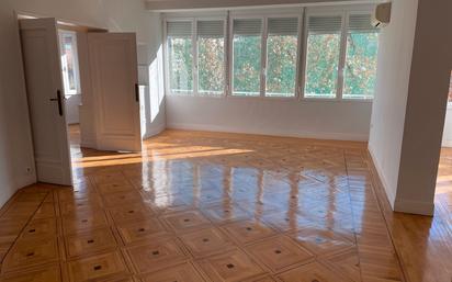 Living room of Flat to rent in  Madrid Capital  with Air Conditioner, Heating and Oven