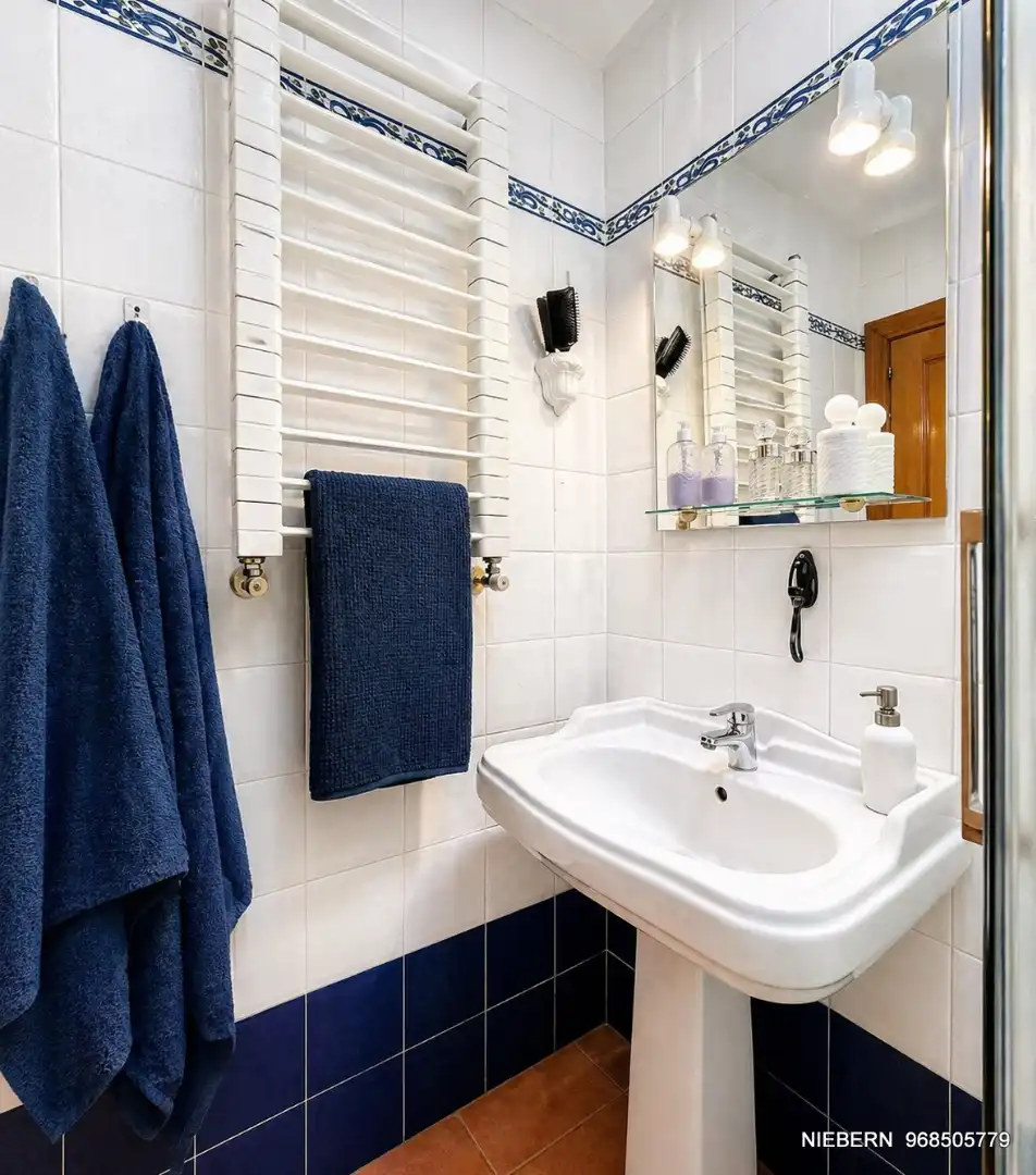 Baño de Casa o chalet en venta en Cartagena con Aire acondicionado, Calefacción y Jardín privado
