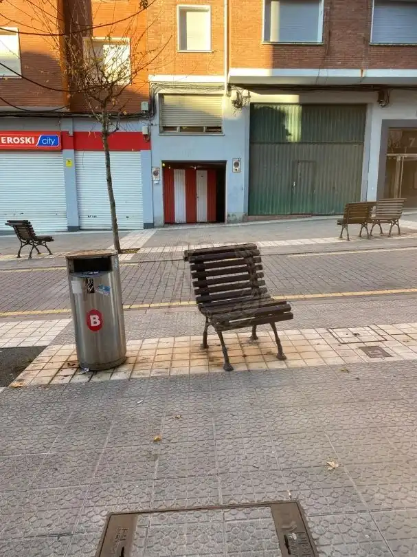 Außenansicht von Garage zum Verkauf in Bilbao 