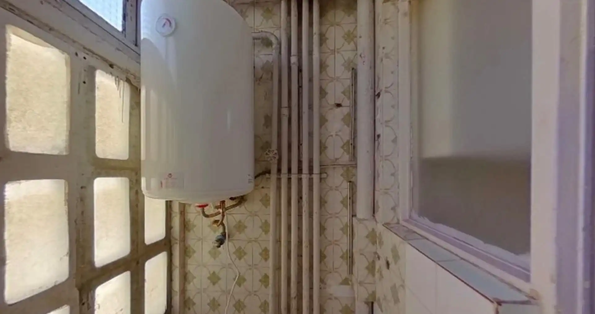 Kitchen of Flat for sale in Badalona