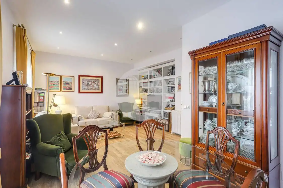 Piso con ascensor en venta en Chamberí, imagen 2