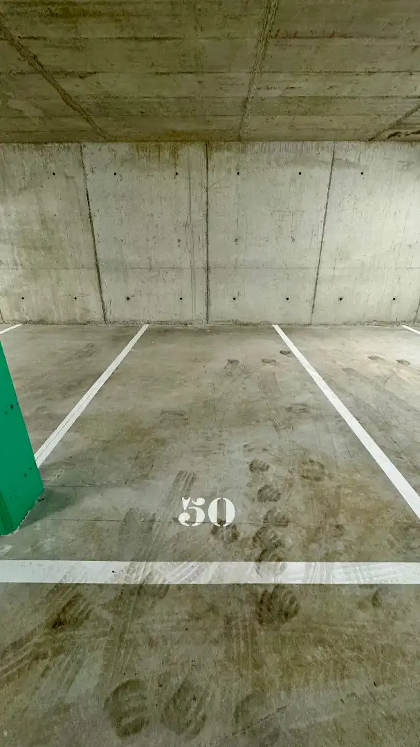 Parking de Piso en venta en Gijón  con Calefacción, Parquet y Terraza