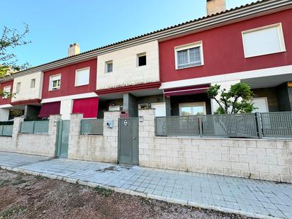 Exterior view of Single-family semi-detached for sale in Petrer  with Terrace and Balcony