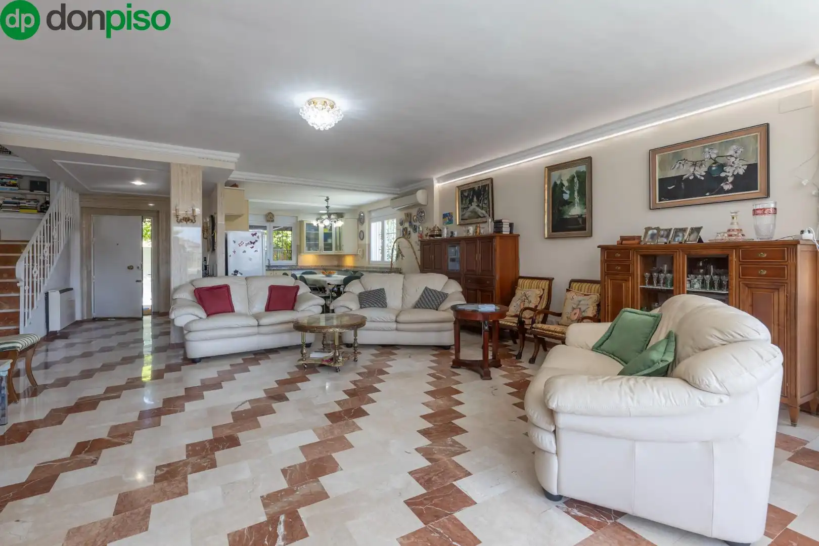 House with pool for sale in Avenida MONTEVIVE, imagen 6