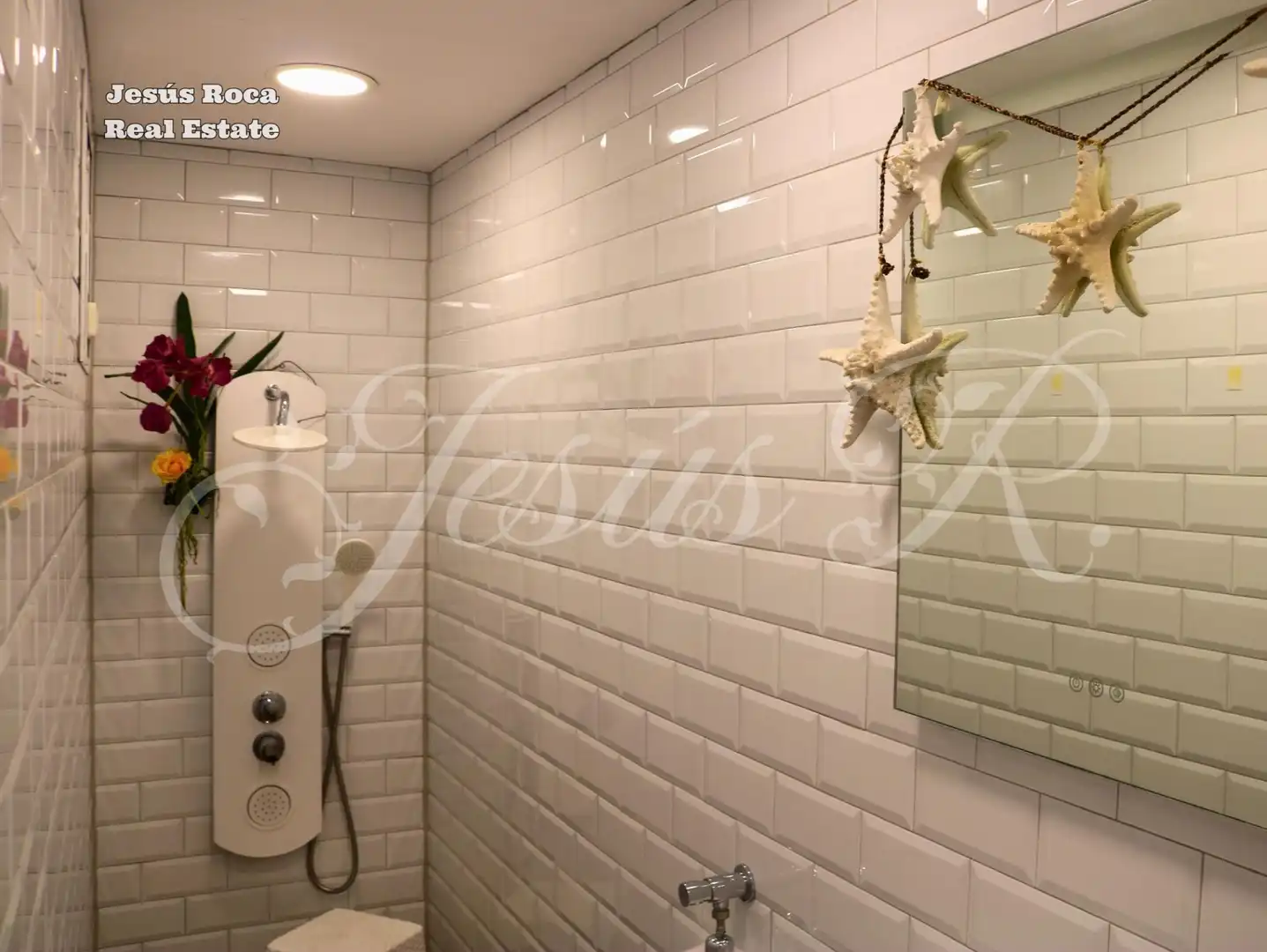 Badezimmer von Einfamilien-Reihenhaus zum Verkauf in Cartagena mit Klimaanlage, Heizung und Terrasse