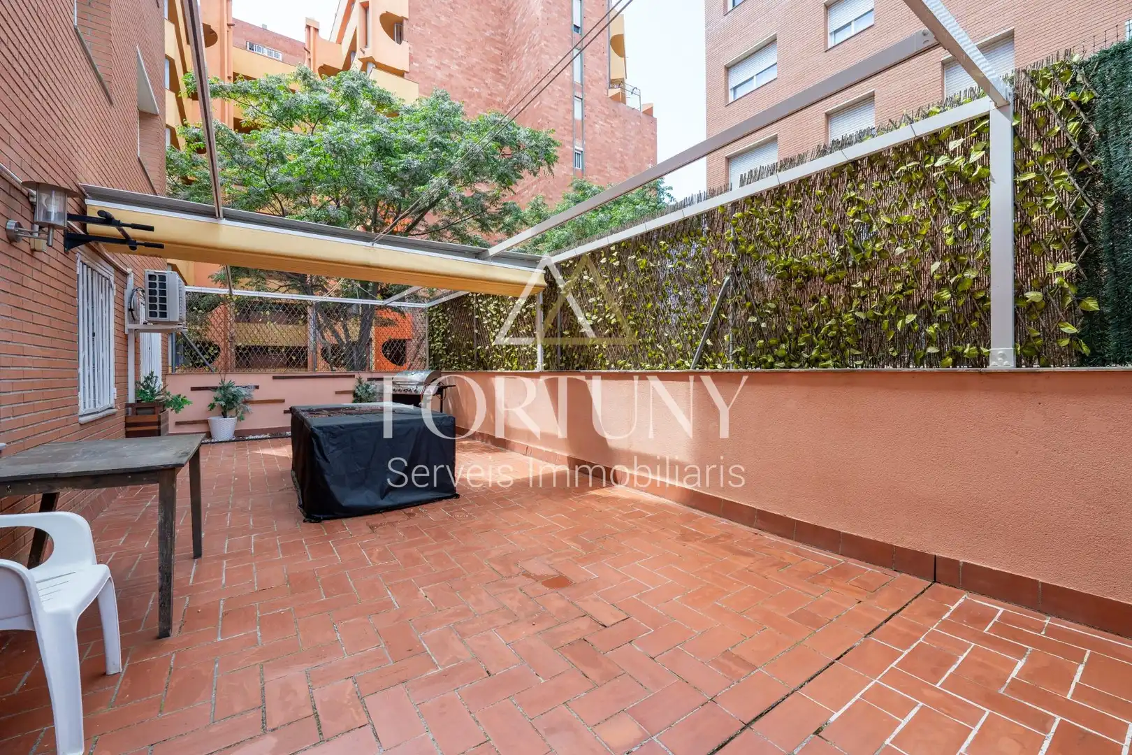 Terrasse von Erdgeschoss zum Verkauf in Reus mit Klimaanlage, Heizung und Terrasse