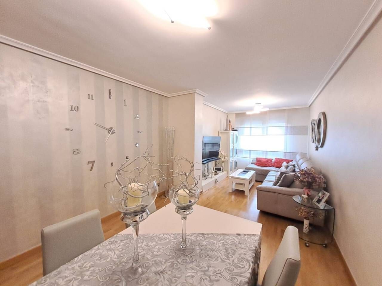 Flat for sale in Calle San Bruno, Gamonal - San Bruno - G9