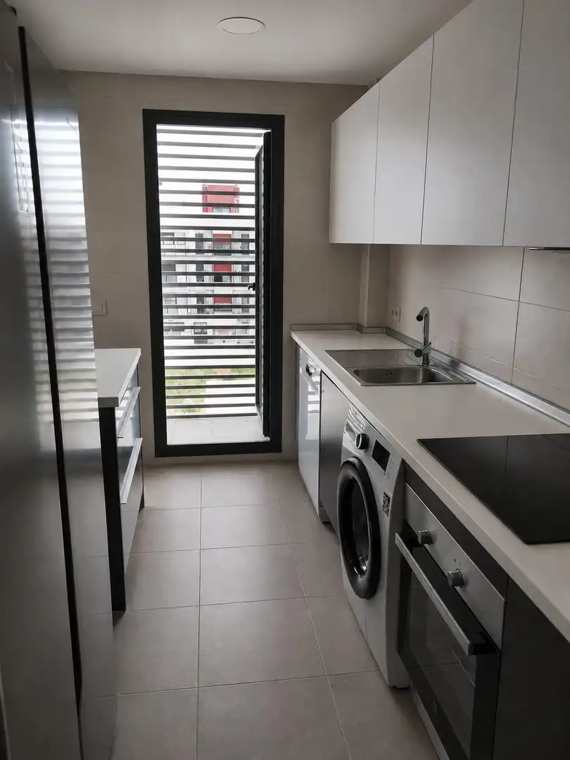 Kitchen of Flat for sale in Sevilla  with Air Conditioner, Terrace and Community pool