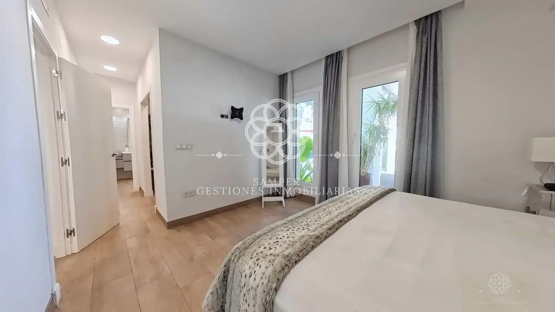 Dormitori de Casa o xalet en venda en El Puerto de Santa María amb Calefacció i Piscina