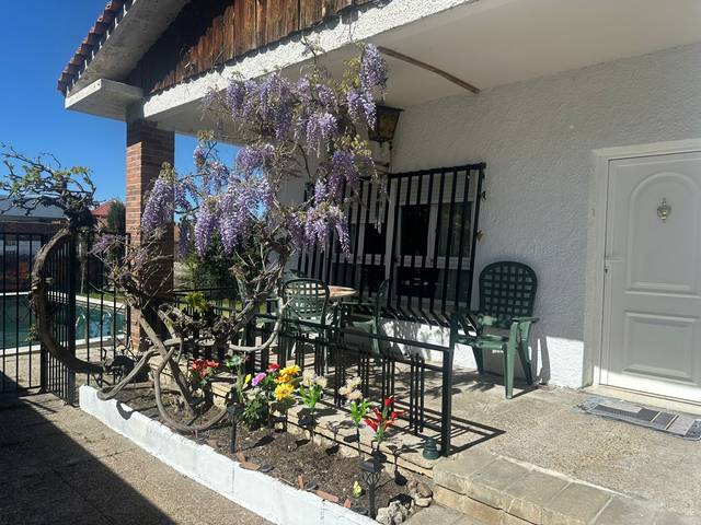 Casa-chalet en Alquiler en Calle Águila en Los Villares