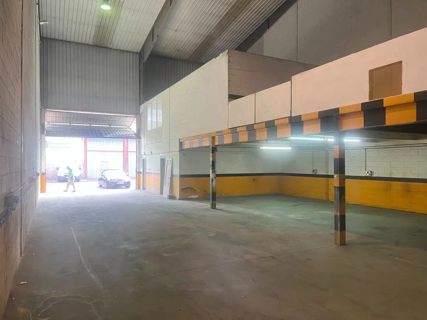 Parking of Industrial buildings for rent in Padrón